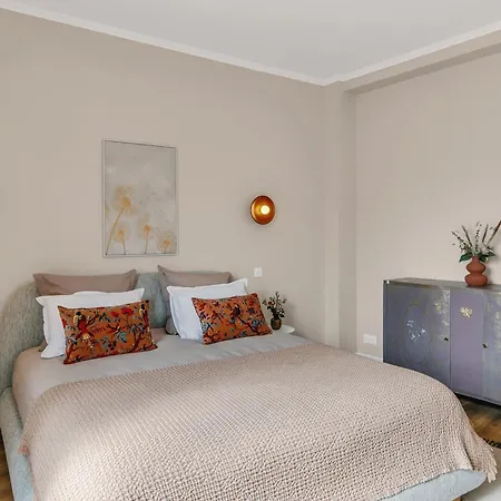 Appartement La Grande Terrasse 4 Stars-4br Sleeps 8, 135 Sqm *